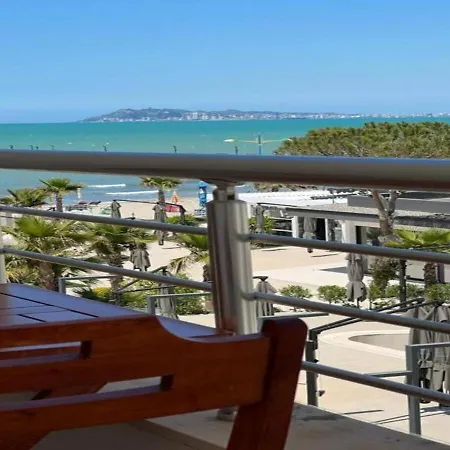 Relax Seafront By Ps 아파트 골렘