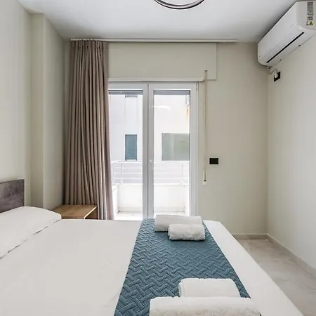 Relax Seafront By Ps Golem (Tirana)