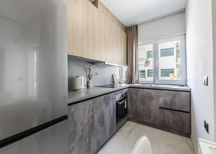 Relax Seafront By Ps Daire Golem (Tirana)